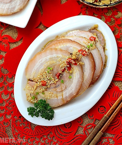 Bây giờ bạn chỉ việc trang trí và mời mọi người cùng thưởng thức