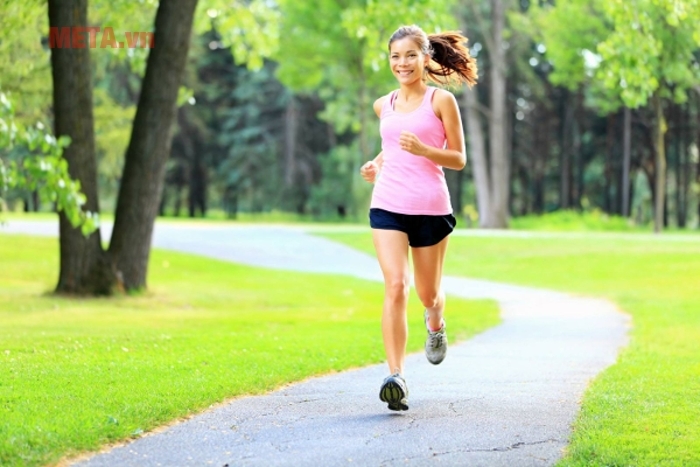 Chạy bộ buổi sáng mùa hè tốt hệ tuần hoàn Chạy bộ buổi sáng mùa hè tốt hệ tuần hoàn