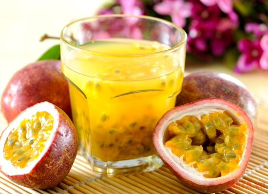 Sinh tố chanh leo thanh mát phù hợp để bạn giải nhiệt trong mùa hè Sinh tố chanh leo thanh mát phù hợp để bạn giải nhiệt trong mùa hè