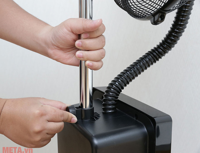 Vị trí chỉnh độ cao quạt phun sương Vị trí chỉnh độ cao quạt phun sương