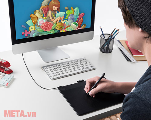 Bảng vẽ máy tính điện tử Intuos ART Medium CTH-690/K0-CX