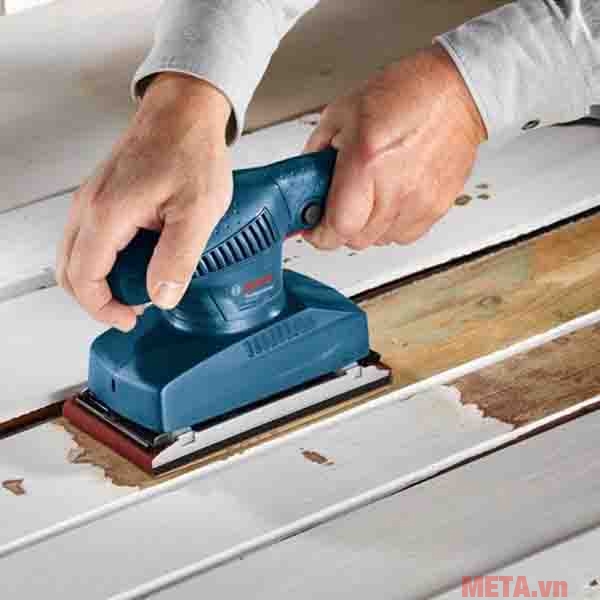 Máy chà nhám giúp đánh bóng nhiều bề mặt Máy chà nhám giúp đánh bóng nhiều bề mặt