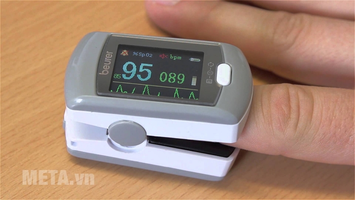  Máy đo nồng độ oxy trong máu SpO2 và nhịp tim Beurer PO80