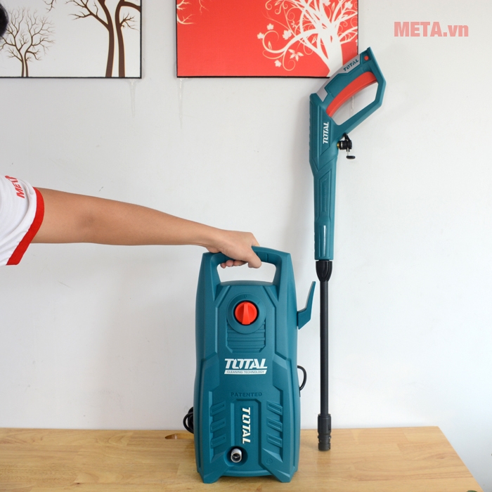 Máy phun xịt rửa áp lực cao Total TGT11316 Máy phun xịt rửa áp lực cao Total TGT11316