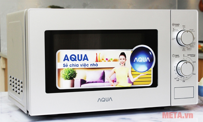 Lò vi sóng Aqua AEM-G2135V có thiết kế sang trọng