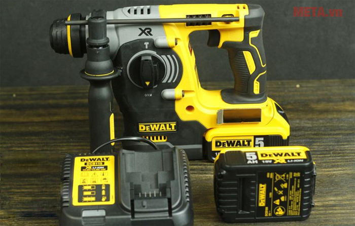 Dewalt DCH273P2-KR có đường kính khoan bê tông 24mm Dewalt DCH273P2-KR