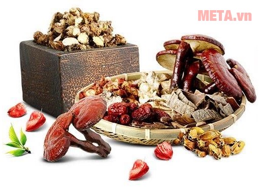 Sấy dược liệu để bảo quản và sử dụng trong thời gian dài. Sấy dược liệu để bảo quản và sử dụng trong thời gian dài.
