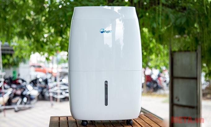 Top máy hút ẩm gia đình tốt nhất cho mùa mưa nồm Máy hút ẩm dân dụng FujiE HM-920EC