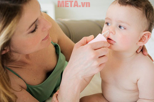 Nhấn vào ảnh để phóng to Dùng dung dịch hút mũi