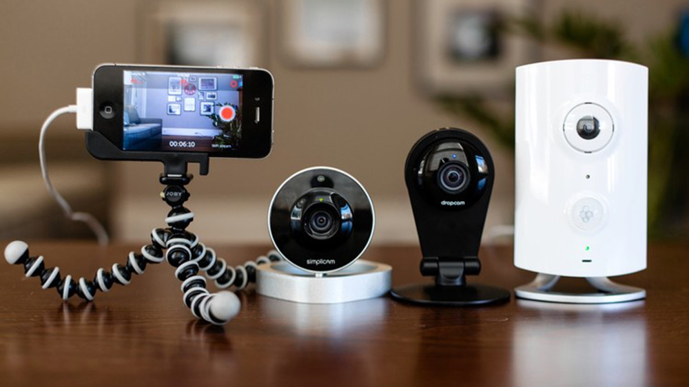 Tại sao nên dùng camera giám sát qua điện thoại cho gia đình? Camera-giam-sat-qua-dien-thoai