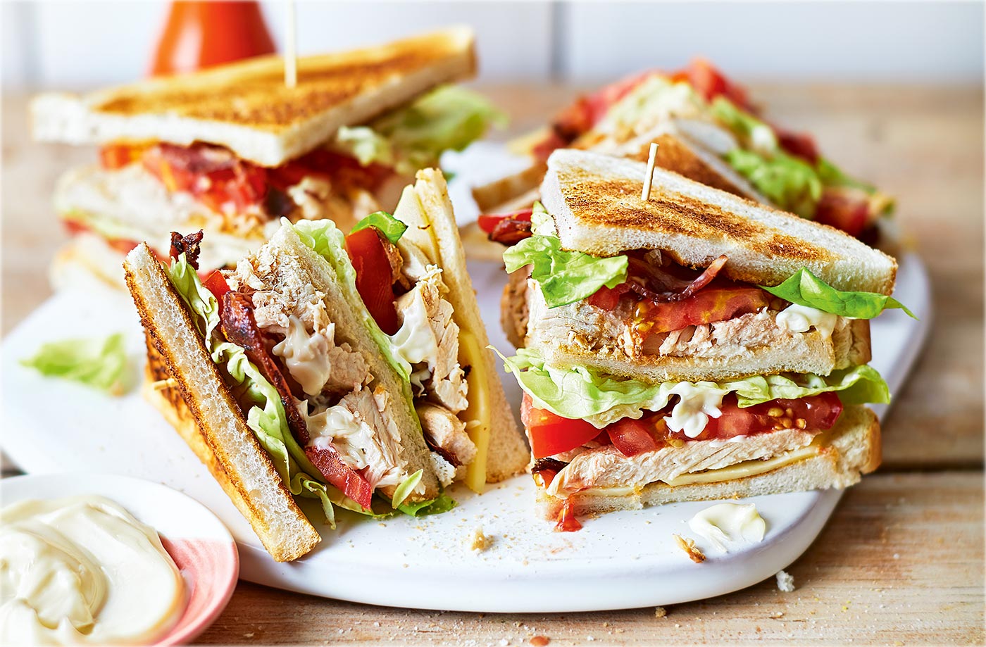 Gợi ý 20 cách chế biến bánh mì sandwich ăn sáng