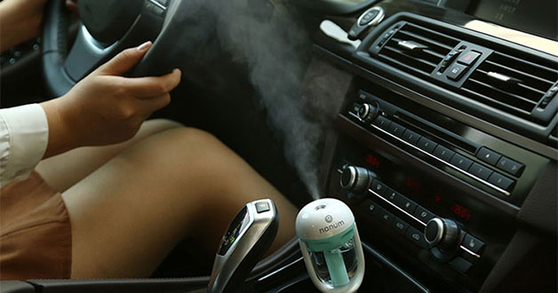 Máy xông tinh dầu xe hơi còn giúp giảm căng thẳng hiệu quả, thư giãn tinh thần khi lái xe