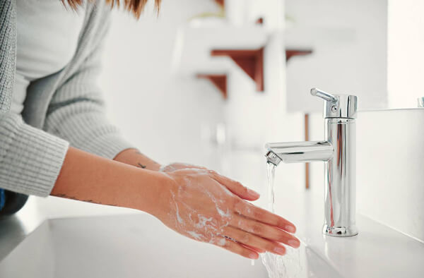 Rửa tay đúng cách theo khuyến cáo của Bộ Y tế