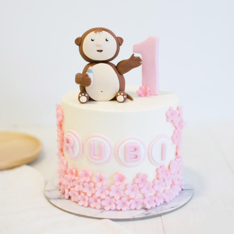 Bánh sinh nhật hình con khỉ cho bé gái tuổi Khỉ (tuổi Thân) 