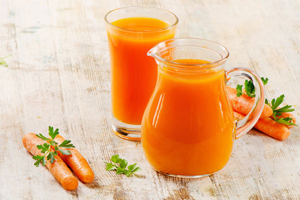 Cách làm nước ép cà rốt mật ong