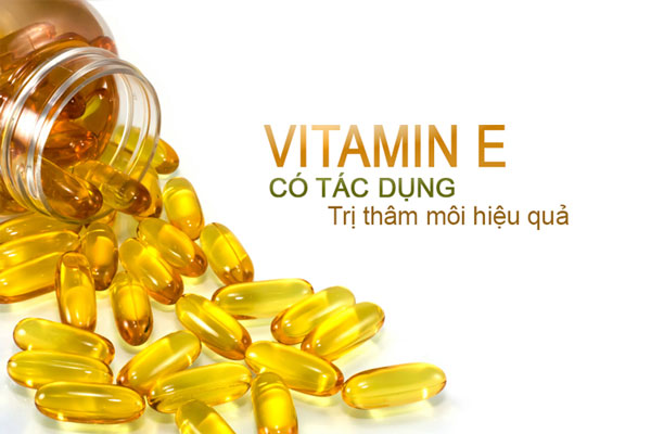 Cách trị thâm môi bằng vitamin E.