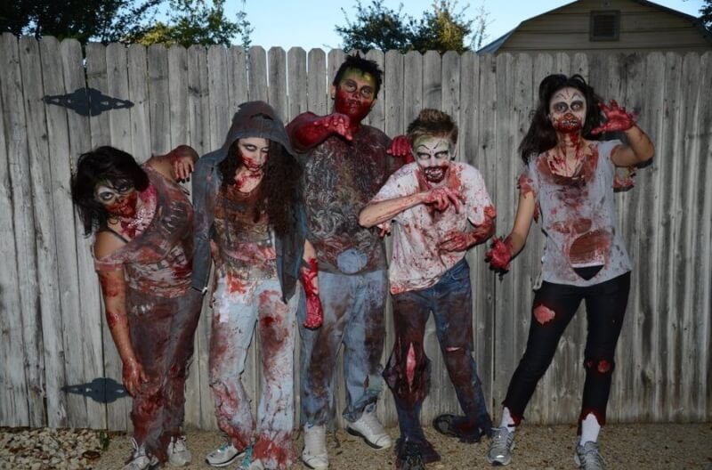 Hóa trang zombie trong Halloween