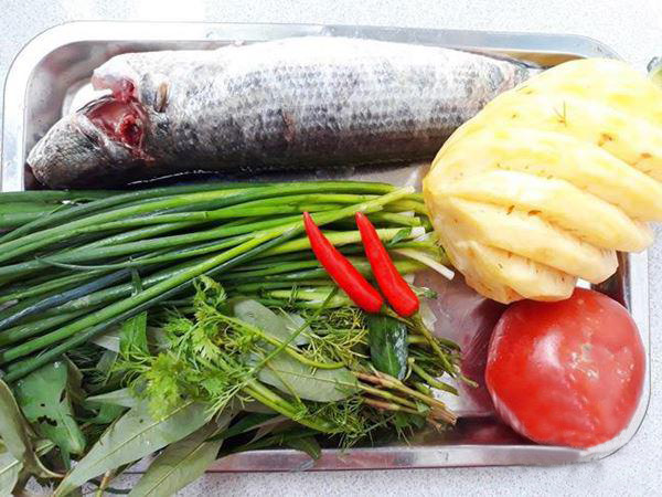 Nguyên liệu nấu canh chua cá lóc