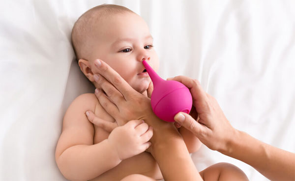 Hút mũi cho trẻ sơ sinh ngày mấy lần là đủ?