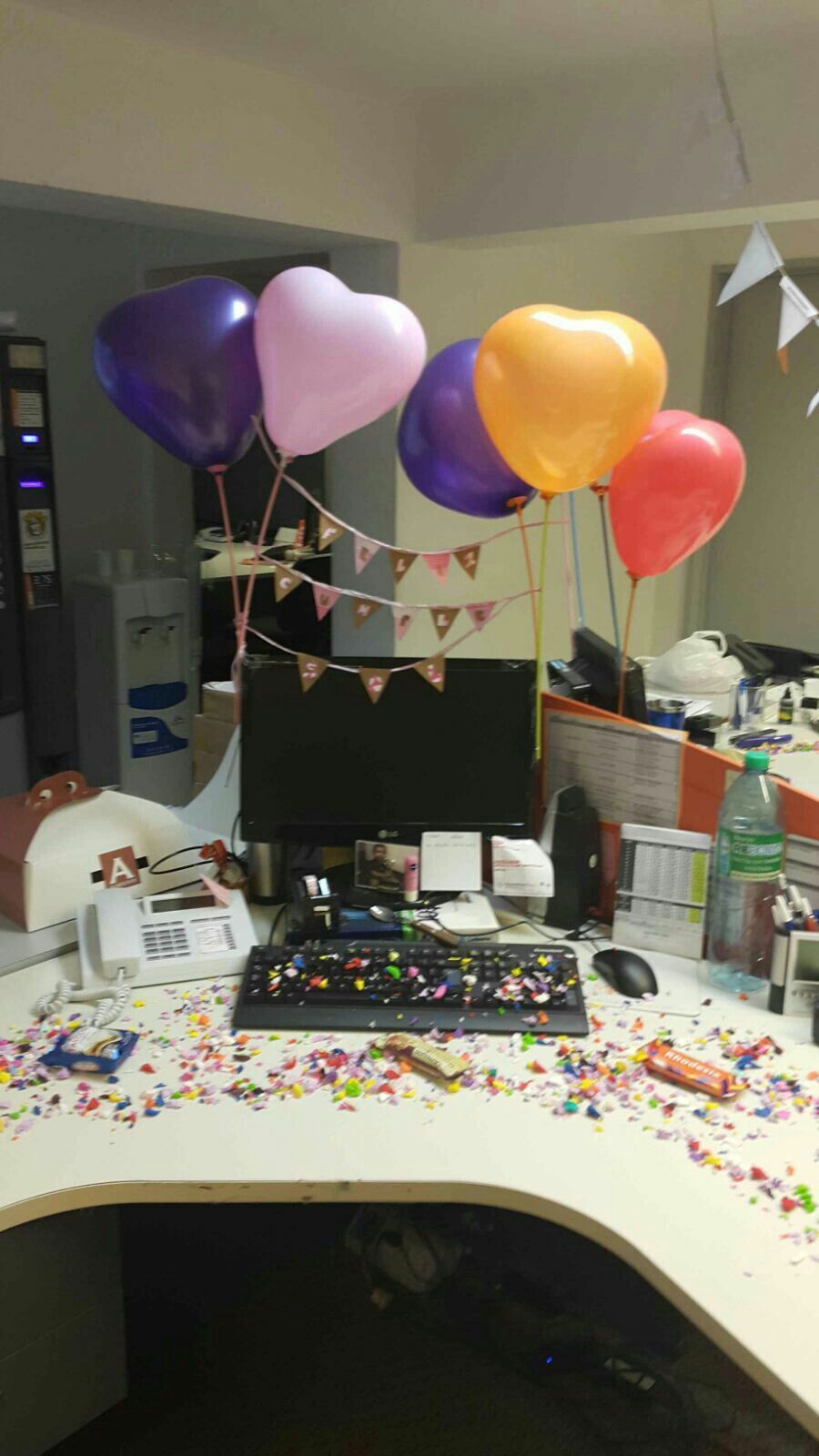 Trang trí sinh nhật cho đồng nghiệp
