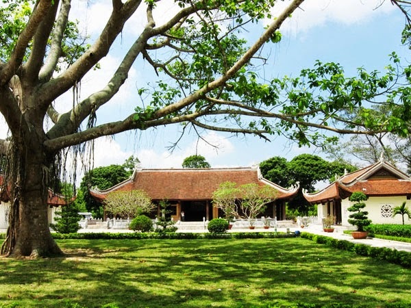 Quê ngoại Bác ở đâu
