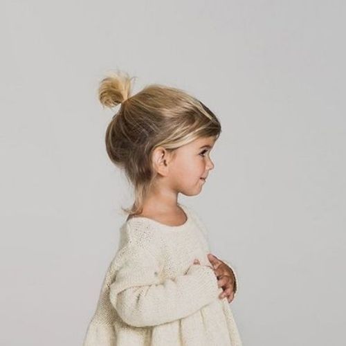 20+ Cách buộc tóc đẹp cho bé gái đi học, đi chơi đơn giản, xinh nhất