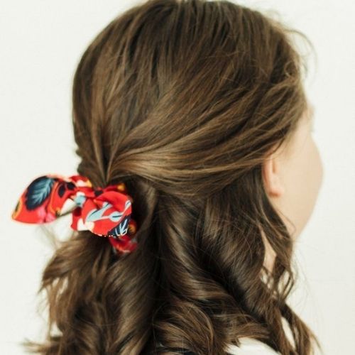 25+ Cách buộc tóc ngắn đẹp đi học vừa gọn, vừa xinh cho bạn gái