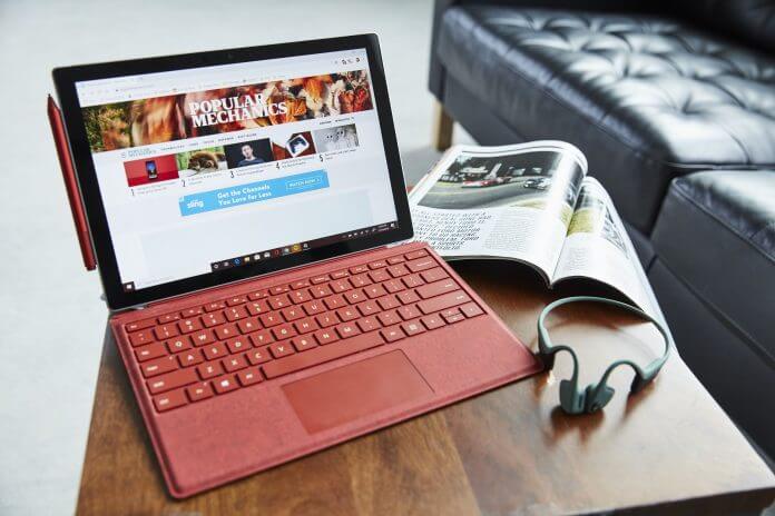 Microsoft Surface Pro 7 kết hợp Type Cover