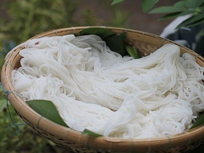 Cách làm bún tươi tại nhà từ bột gạo không cần khuôn - META.vn