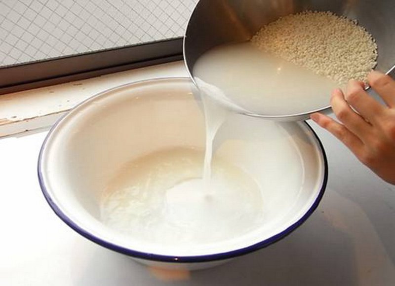 Cách làm sáng bạc bằng nước vo gạo