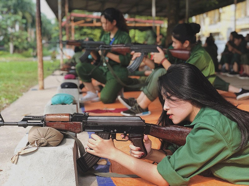 Trường quân đội tuyển nữ