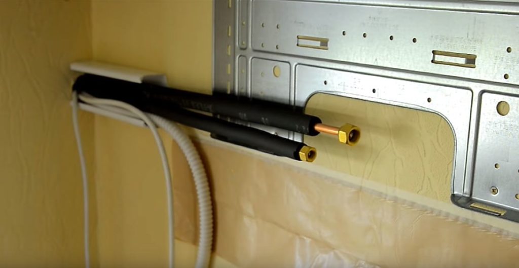 Khắc phục lỗi E3 của máy lạnh Electrolux bằng cách kiểm tra đường ống