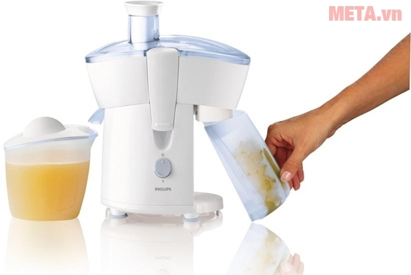Tháo bình đựng bã xơ ra khỏi máy Tháo bình đựng bã xơ ra khỏi máy