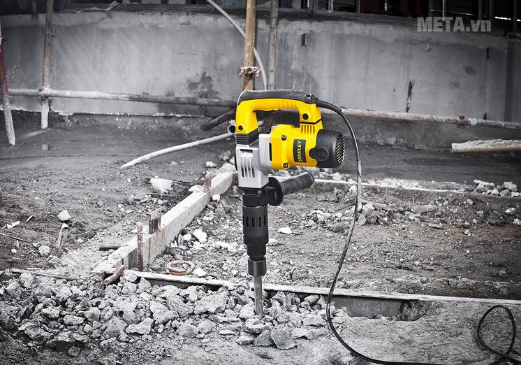 Máy đục Stanley STHM 5 17mm - 1010W Máy đục Stanley STHM 5 17mm - 1010W