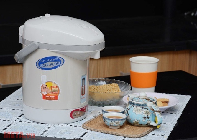Bình thủy điện đun sôi nước từ 25 - 35 phút Bình thủy điện đun sôi nước từ 25 - 35 phút