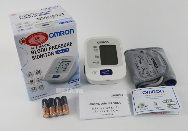 Omron HEM-7121 hoạt động theo nguyên lý đo dao động cho kết quả đáng tin cậy Omron HEM-7121